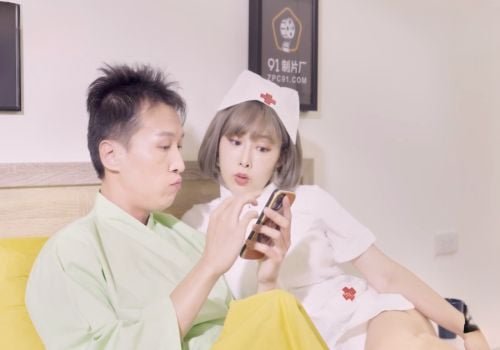 Li Nana bú liếm bệnh nhân để chóng khỏe